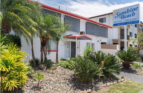 Miami Apartment | Luxury Beach side stay in Miami - 5 mins to Burleigh Heads