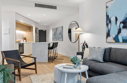 Melbourne Central Business District Apartment | Luxury Central CBD Westside Place. Heated Pool, Gym, Sauna, Steam, and more!