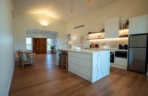 Willow Vale Villa | Luxury Coastal Vineyard Escape | Flame Vista | Crooked River Estate