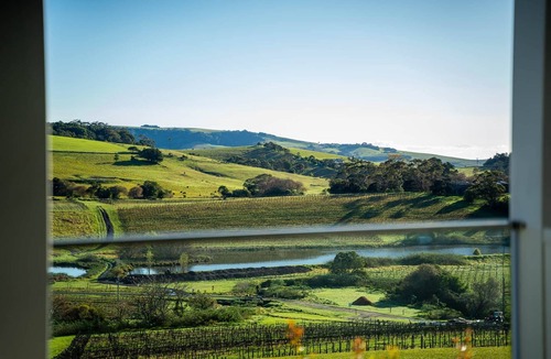 Willow Vale Villa | Luxury Coastal Vineyard Escape | Flame Vista | Crooked River Estate