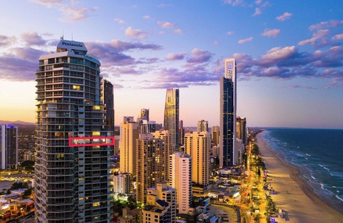 Surfers Paradise Apartment | Luxury High Floor Ocean View 2Bed 2Bath Apt