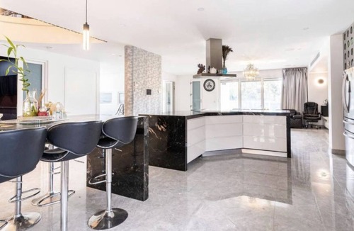Greensborough House | Luxury House in peaceful natural surrounding