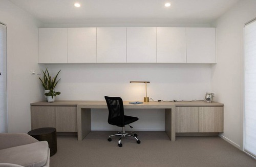 Merewether House | Luxury Living only 100M from Merewether Beach