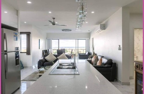Stuart Park Apartment | Luxury & Location - Sea Views with Modern Class!