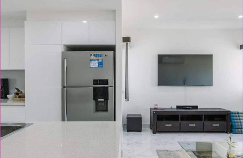 Stuart Park Apartment | Luxury & Location - Sea Views with Modern Class!