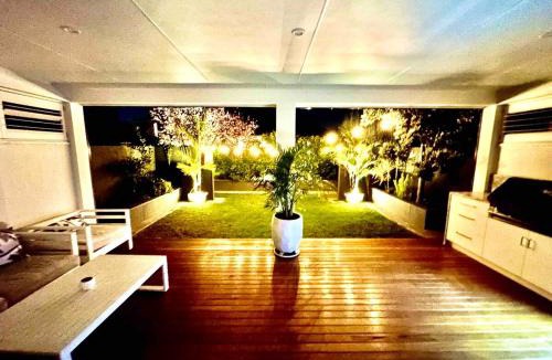 Grange House | Luxury modern beach house with stunning outdoor