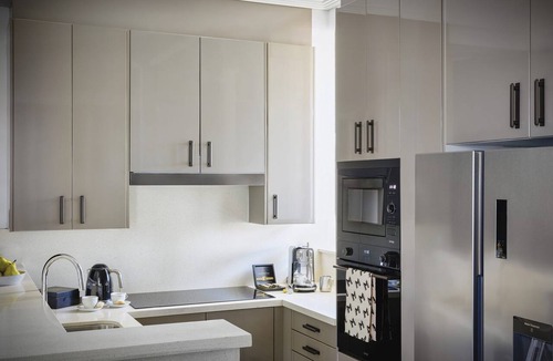Sydney Central Business District Apartment | LUXURY THREE BEDROOM PENTHOUSE WITH BALCONY AND STUNNING CITY VIEWS