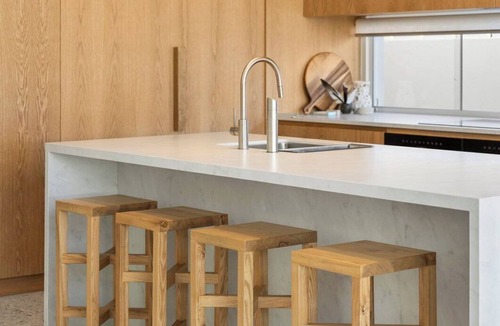 North Bondi House | Luxury Villas Bondi Pool Oasis (Walk to the beach)