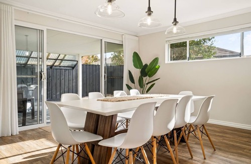 Halls Head Apartment | Luxury Waterfront 5-Bed Family Home Near Mandurah