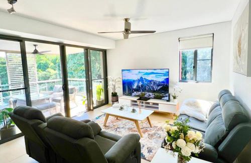Darwin City Centre House | Luxury Waterfront Apartment (2 bedrooms)
