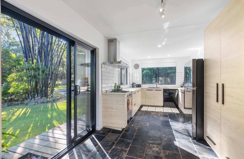 Doonan House | Mabel Perfect Noosa Hinterland Gem w/Heated Pool