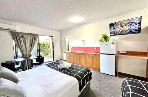 West Mackay Hotel | Mackay Resort Motel