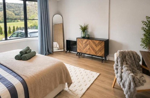 South Bowenfels Apartment | Magpie Retreat