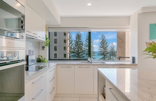 Coolangatta Apartment | Maili Unit 9 - Wifi included