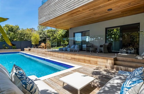 McCrae House | Majestic McCrae Luxury Pool Views to the Bay
