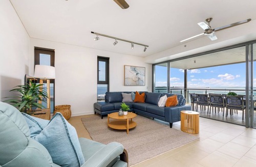 Darwin City Centre Apartment | Majestic Waterfront Lagoon & Harbour Views + Cafes