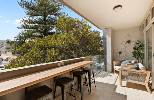 Manly Apartment | Manly- DARO8 Darley Rd - Chic, cozy apartment with modern finishes in a great location.