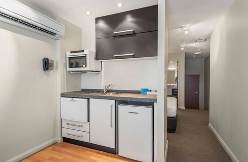 Hobart Central Business District Apartment | Mantra One Sandy Bay Road