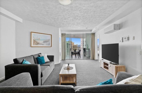 Surfers Paradise Apartment | Mantra Wings - Beachside Resort in Surfers Paradise
