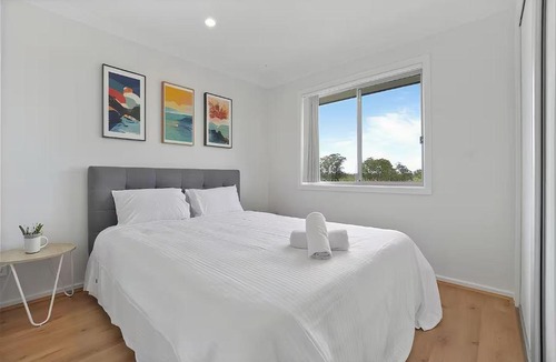 Box Hill House | Maraylya Cheerful 4Br House