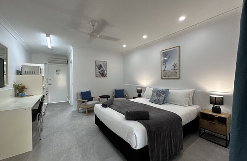 Mareeba Hotel | Mareeba Motor Inn