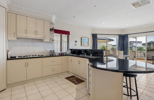 Wallaroo House | Marina Breeze - 2 Bed home Wallaroo