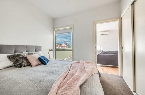 Bellerive Apartment | Marina View Apartment