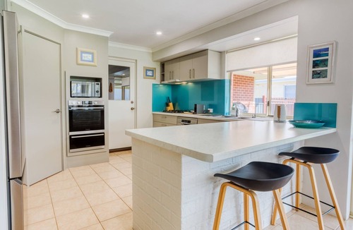 Geographe House | Marine Holiday Home - Geographe