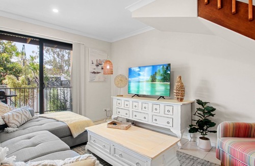 Caloundra House | Mary St 3, Unit 2, Caloundra