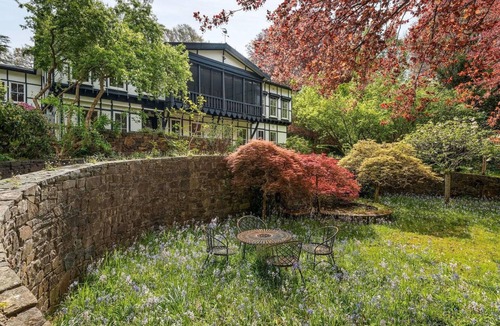 Sherbrooke House | Mawarra Manor Luxury Estate with Indoor Pool, Sauna, Lawn Tennis & Garden Spa