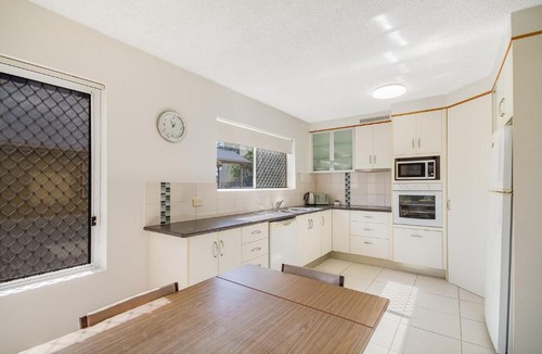 Coolangatta Apartment | Maybury Unit 1