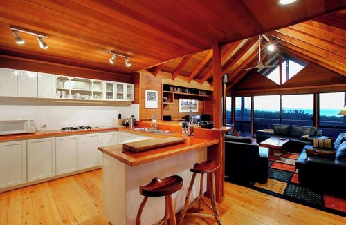 Yallingup House | Melaleuca—Stunning Ocean Views & Coastal Comforts