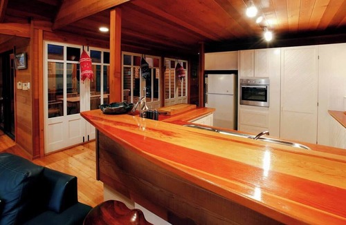 Yallingup House | Melaleuca—Stunning Ocean Views & Coastal Comforts