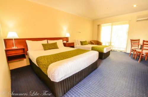 Moama Resort | Meninya Palms Resort Moama