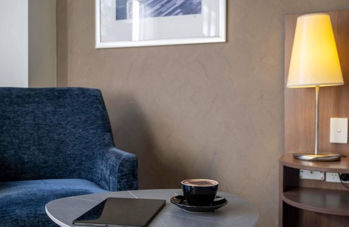 Greenwich Hotel | Mercure Sydney St Leonards