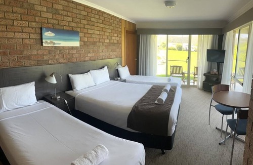 Merimbula Hotel | Merimbula Sapphire Motel
