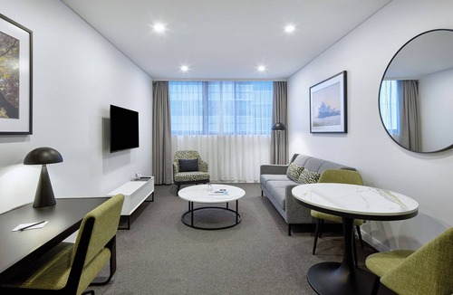 North Sydney Apartment | Meriton Suites North Sydney