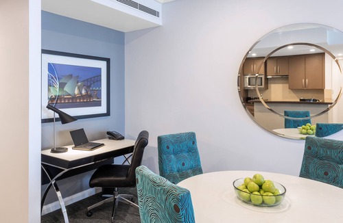 Sydney Central Business District Apartment | Meriton Suites World Tower, Sydney