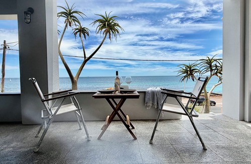 North Beach House | Mettams Pool Residence - Luxe Ocean Views Four Bedroom Home