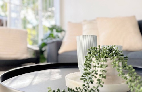 Windsor Apartment | Mi Casa Su Casa | 2BR Sleeps 6 | Free Parking+CBD