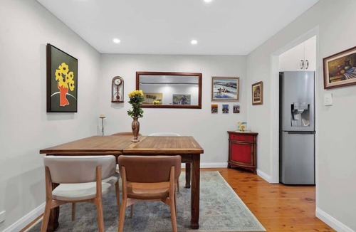 Miranda Apartment | Miranda Comfort Stay | Stylish Living with Sauna