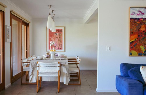 McLaren Vale House | Miravino, winery stay with outdoor sauna and spa