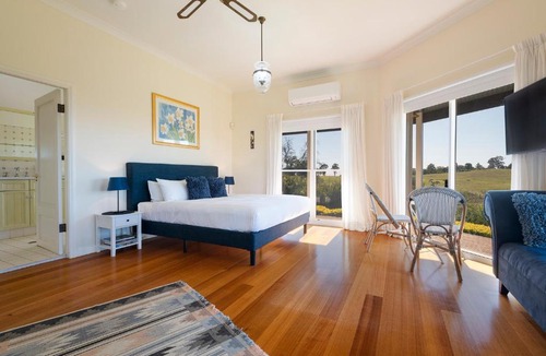 Pokolbin House | Mistress Block Vineyard