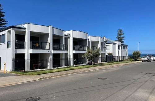 Moana Apartment | Moana Seaside Retreat