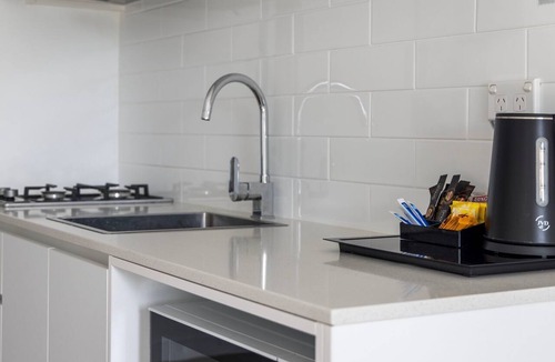 Callala Beach Apartment | Modern 1 Bed Apartment - 6 Min Walk to Beach