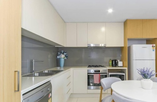 Merrylands Apartment | Modern 2B2B Stay in Merrylands