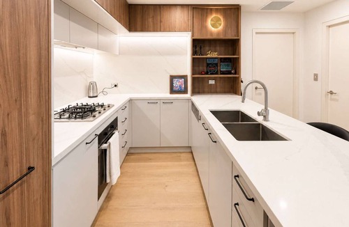Macquarie Park Apartment | Modern 2BDR Retreat walk to Metro and Macquarie