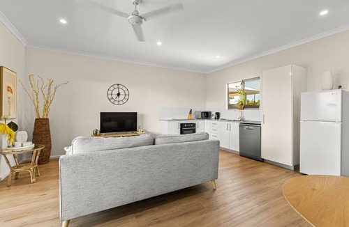 Broome Villa | Modern 2BR, 2 BR Villa with Pool