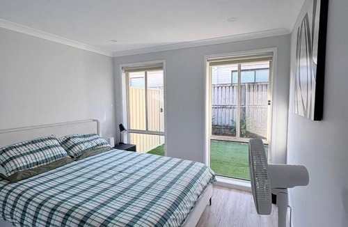 Kellyville Ridge Apartment | Modern 2BR Granny w Outdoor Near Stanhope Leisure