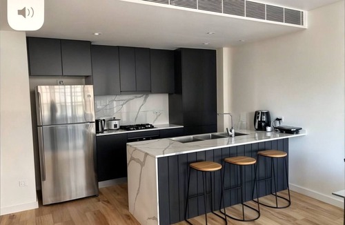 Rockdale Apartment | Modern 2BR2 Apartment Near Train City & Airport